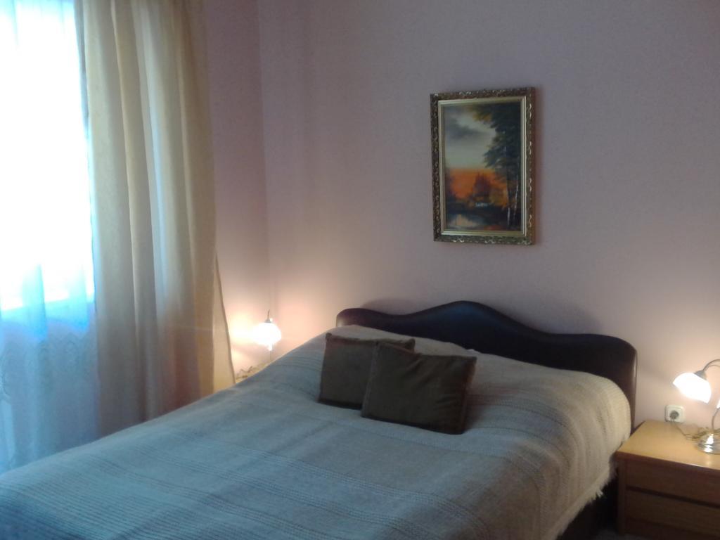 Kristaly Apartman Bed and Breakfast Hévíz Exterior foto