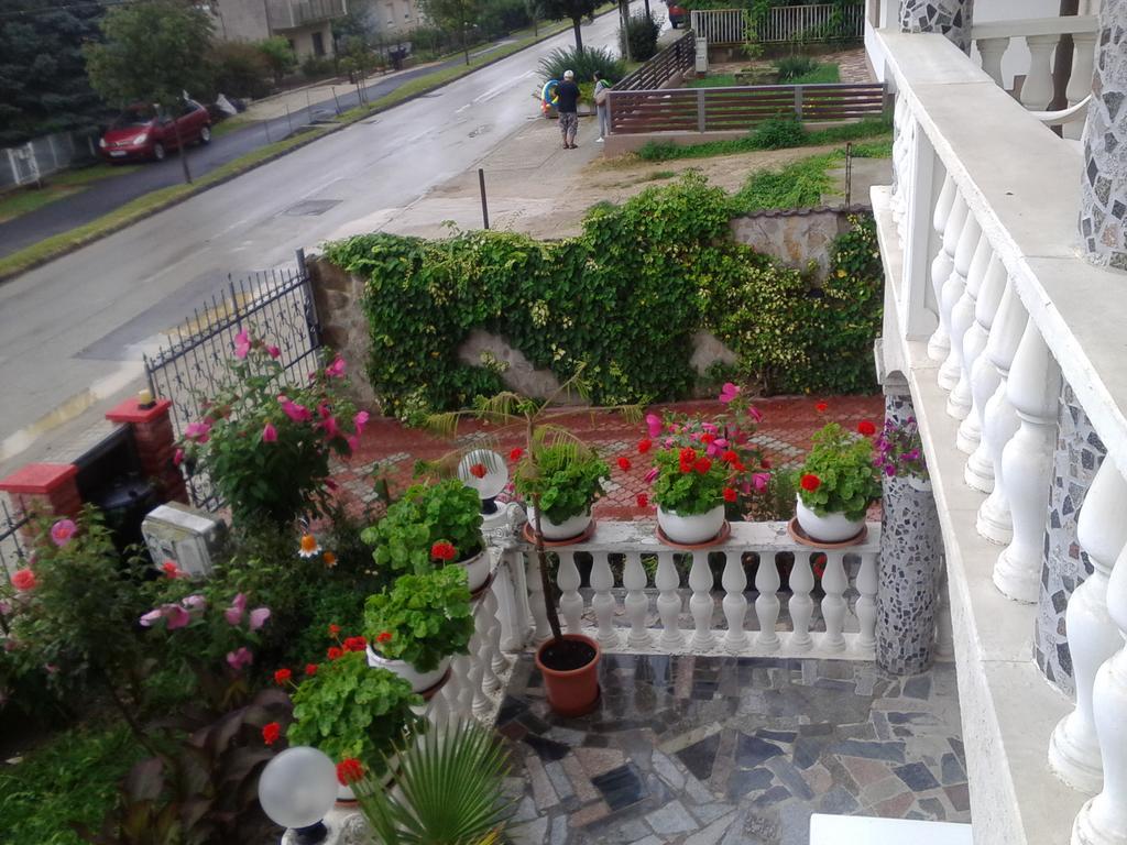 Kristaly Apartman Bed and Breakfast Hévíz Exterior foto