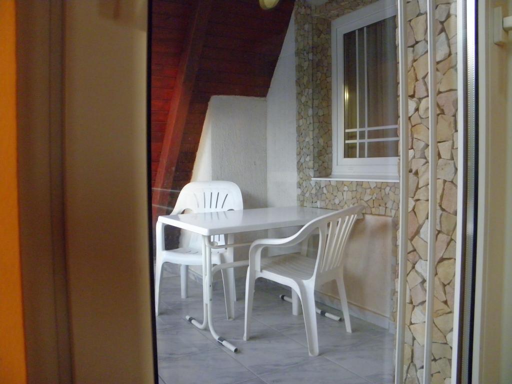 Kristaly Apartman Bed and Breakfast Hévíz Exterior foto
