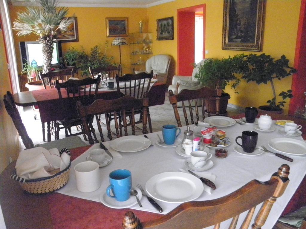 Kristaly Apartman Bed and Breakfast Hévíz Exterior foto