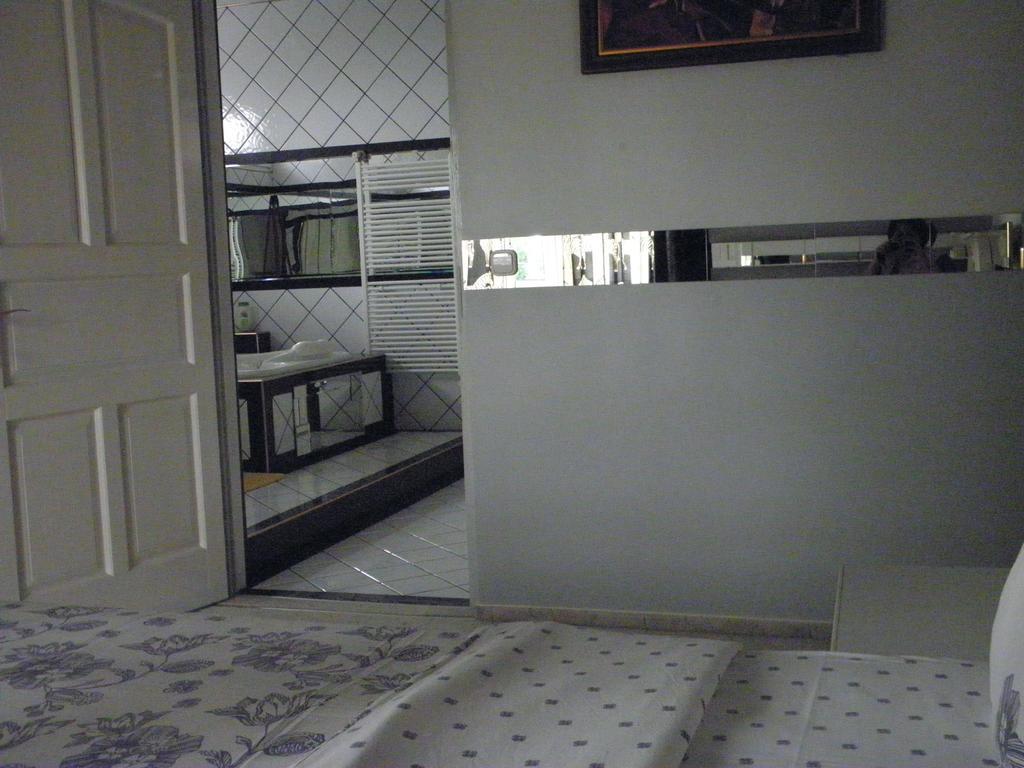 Kristaly Apartman Bed and Breakfast Hévíz Exterior foto