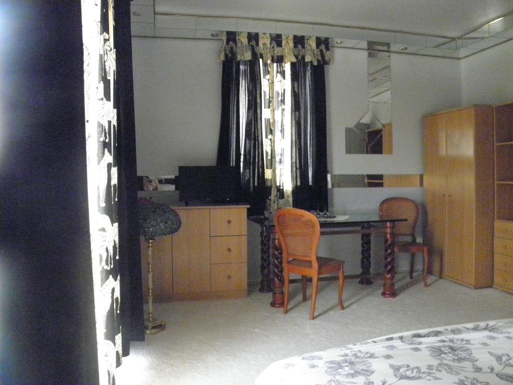 Kristaly Apartman Bed and Breakfast Hévíz Exterior foto